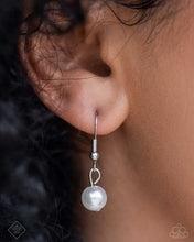 Load image into Gallery viewer, Paparazzi Vintage Vibe - White - Fashion Fix September 2024