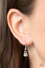 Load image into Gallery viewer, Paparazzi Notorious Noble - Red