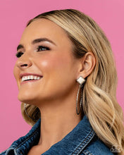 Load image into Gallery viewer, Paparazzi Canyon Circlet - White