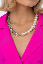 Load image into Gallery viewer, Paparazzi My Pearl - White