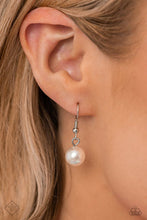 Load image into Gallery viewer, Paparazzi My Pearl - White