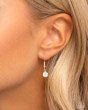 Load image into Gallery viewer, Paparazzi Wiry Wallflowers - Green