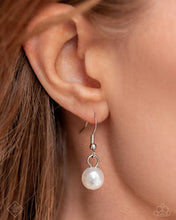 Load image into Gallery viewer, Paparazzi Dashing Definition -  White - Fashion Fix