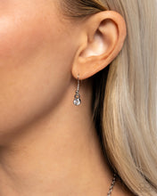 Load image into Gallery viewer, Paparazzi Papillon Pizzazz - Multi