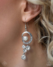 Load image into Gallery viewer, Paparazzi Perfect Paradigm - White - Fashion - Fix