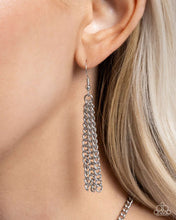 Load image into Gallery viewer, Paparazzi Regally Roped - Black