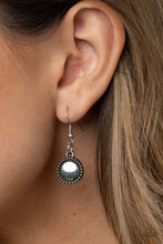Load image into Gallery viewer, Ruler of The Roost - Red freeshipping - Sassy Sparkles $5 Jewelry