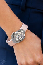 Load image into Gallery viewer, Paparazzi Glimpses of Malibu - Complete Trend Blend
August 2022