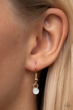 Load image into Gallery viewer, Paparazzi Effervescently Divine - Gold