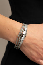 Load image into Gallery viewer, Paparazzi Tahoe Tourist - Silver - VENDOR _NAME - Sassy Sparkles $5 Jewelry