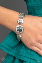 Load image into Gallery viewer, Paparazzi Simply Santa Fe - Complete Trend Blend