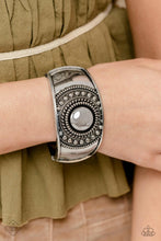 Load image into Gallery viewer, Paparazzi Gorgeous Gypsy - Silver - Simply Santa Fe May 2023