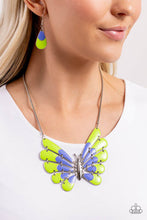 Load image into Gallery viewer, Paparazzi Moth Maven - Green
