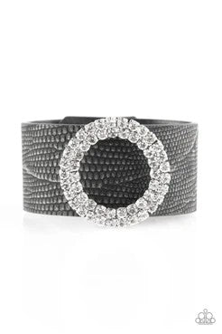 Paparazzi Ring In The Bling  - Black