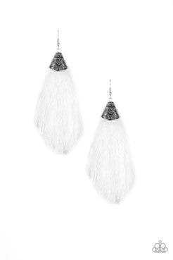 Paparazzi Tassel Temptress - White