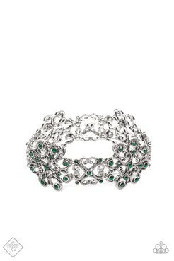 Paparazzi Regal Recognition - Green