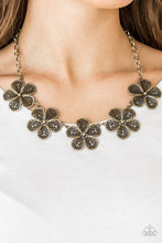 Load image into Gallery viewer, Paparazzi No Common Daisy - Brass
