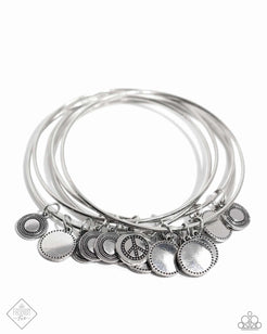 Paparazzi My Interest is Piqued- Silver - Fashion Fix