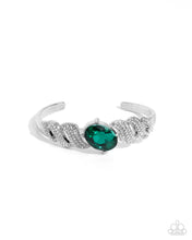 Load image into Gallery viewer, Paparazzi Sentimental Society - Green
