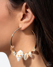 Load image into Gallery viewer, Paparazzi Seashell Sonnet - Gold - Life of the Party June 2025
