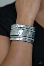 Load image into Gallery viewer, Mermaid Service - Green - VENDOR _NAME - Sassy Sparkles $5 Jewelry
