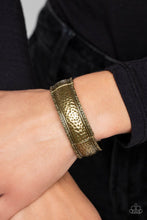 Load image into Gallery viewer, Paparazzi Textile Tenor - Brass
