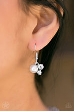 Load image into Gallery viewer, Paparazzi Toast To Perfection Blockbuster - Silver - VENDOR _NAME - Sassy Sparkles $5 Jewelry
