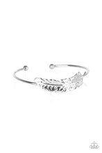 Load image into Gallery viewer, Paparazzi How Do You Like This Feather? - Silver

