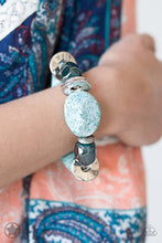 Load image into Gallery viewer, Paparazzi Glaze of Glory - Blue
