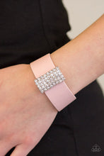 Load image into Gallery viewer, Walk The Catwalk - Pink freeshipping - Sassy Sparkles $5 Jewelry
