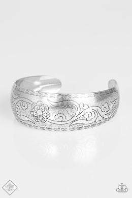 Meadow Music - Silver - VENDOR _NAME - Sassy Sparkles $5 Jewelry