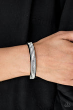 Load image into Gallery viewer, Paparazzi Babe Bling - Black - VENDOR _NAME - Sassy Sparkles $5 Jewelry
