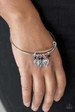 Load image into Gallery viewer, The Elephant In The Room - Black freeshipping - Sassy Sparkles $5 Jewelry
