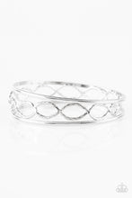 Load image into Gallery viewer, Metal Manic - Silver freeshipping - Sassy Sparkles $5 Jewelry
