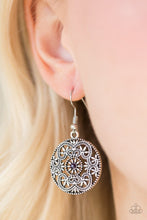 Load image into Gallery viewer, Paparazzi Rochester Royale - Purple - VENDOR _NAME - Sassy Sparkles $5 Jewelry
