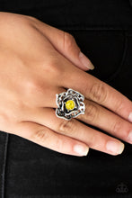 Load image into Gallery viewer, Glowing Gardens - Yellow freeshipping - Sassy Sparkles $5 Jewelry
