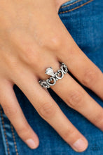 Load image into Gallery viewer, Paparazzi Twinkling Tiaras - White
