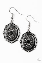 Load image into Gallery viewer, Picture of WEALTH - Black freeshipping - Sassy Sparkles $5 Jewelry
