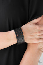 Load image into Gallery viewer, Make The WEST Of It - Black freeshipping - Sassy Sparkles $5 Jewelry
