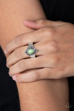 Load image into Gallery viewer, Paparazzi Mineral Minimalist - Green
