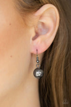 Load image into Gallery viewer, Living Up To Reputation - Black - VENDOR _NAME - Sassy Sparkles $5 Jewelry
