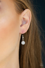 Load image into Gallery viewer, Paparazzi Gleaming Gardens - White - VENDOR _NAME - Sassy Sparkles $5 Jewelry
