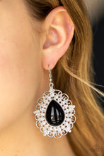 Load image into Gallery viewer, Incredibly Celebrity - Black freeshipping - Sassy Sparkles $5 Jewelry
