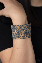 Load image into Gallery viewer, Paparazzi Cork Culture - Blue - VENDOR _NAME - Sassy Sparkles $5 Jewelry
