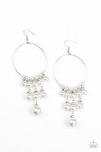 Load image into Gallery viewer, Working The Room - White freeshipping - Sassy Sparkles $5 Jewelry

