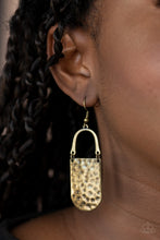 Load image into Gallery viewer, Resort Relic - Brass freeshipping - Sassy Sparkles $5 Jewelry
