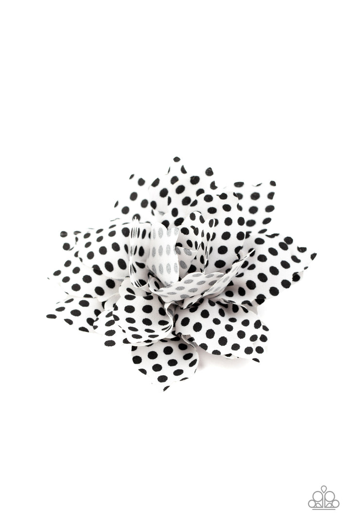 Paparazzi Springtime Social - White - VENDOR _NAME - Sassy Sparkles $5 Jewelry