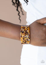 Load image into Gallery viewer, Haute Under The Collar - Yellow freeshipping - Sassy Sparkles $5 Jewelry
