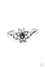 Load image into Gallery viewer, Sahara Garden - Black freeshipping - Sassy Sparkles $5 Jewelry

