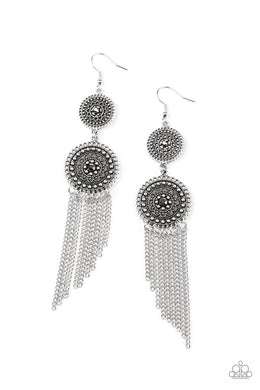 Medallion Mecca - Silver freeshipping - Sassy Sparkles $5 Jewelry